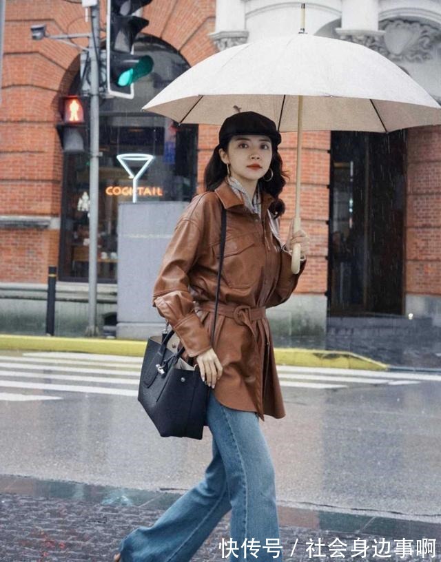穿搭 上了年纪的女人，别穿露腿装了，学三木洋气搭配，太显气质了！