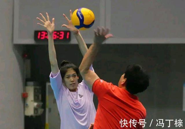 瓦爾加斯|排超聯(lián)賽30號開始進入最后階段即第三階段，半決賽及總冠軍展望