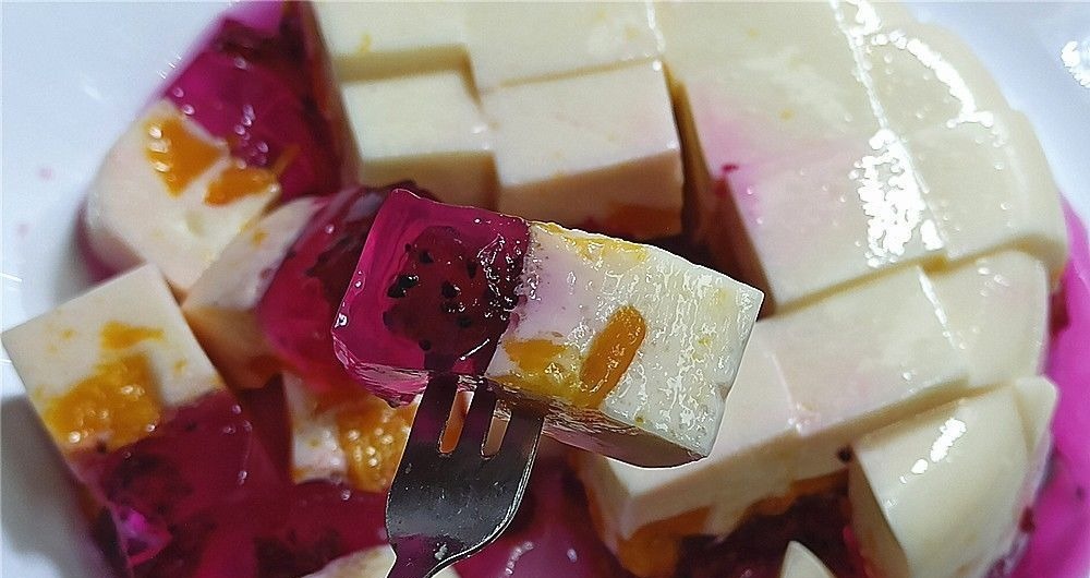 教你在家做水果果冻,Q弹爽滑好吃,而且做法非常简单,孩子喜欢