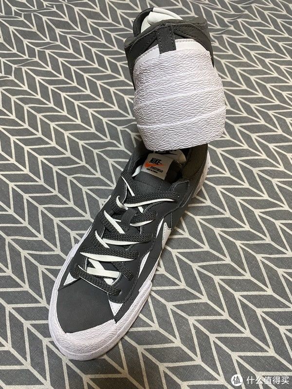 f胖胖买的鞋 篇一百四十二：Nike Blazer Low x SACAI