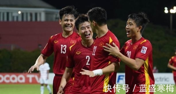 国足|2-0到4-0！12强赛最大鱼腩反弹，国足坐等“助攻”，冲击小组第3！