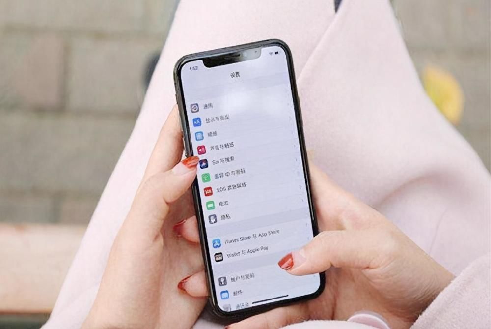 iPhone11|苹果很给力，双十一iPhone11持续畅销，入手还值不值？