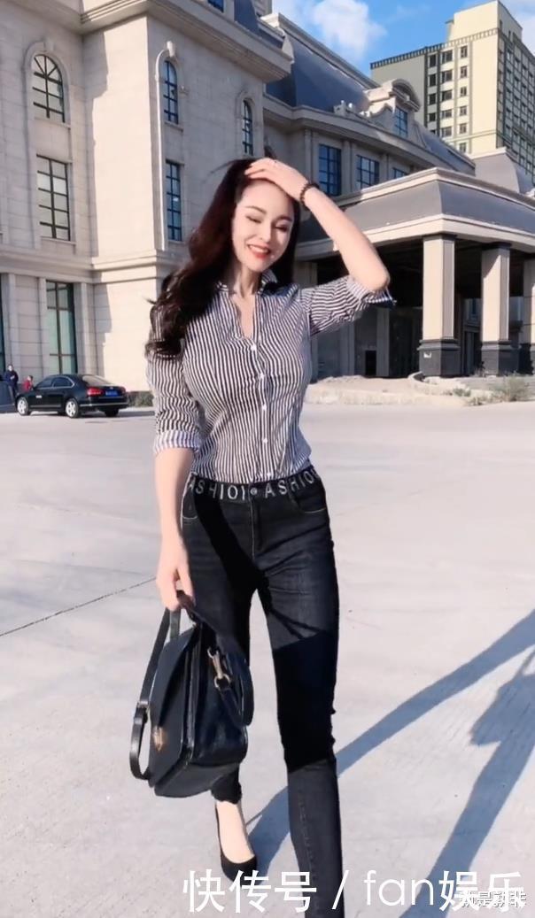 值得|条纹衬衫配上牛仔裤,值得高挑女孩试上一试