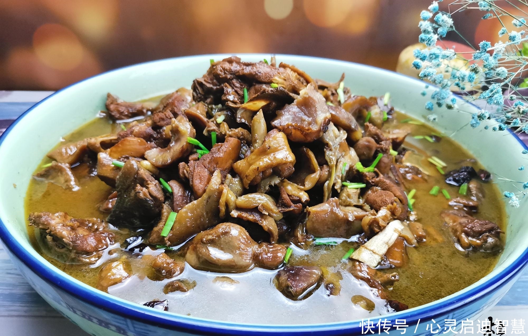 年夜饭的首道菜就应该是它,寓意“大吉大利”,来年全年走好运