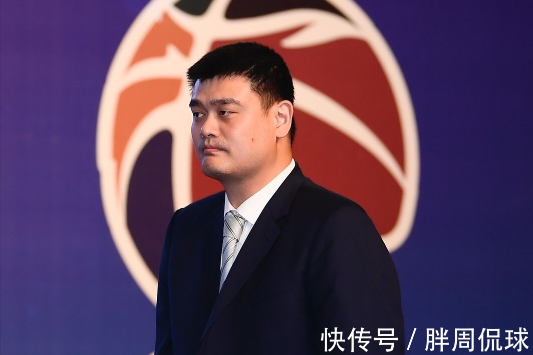 cb晚上22点35分,曝央视做草率决定,NBA球迷怒批,CBA成输家