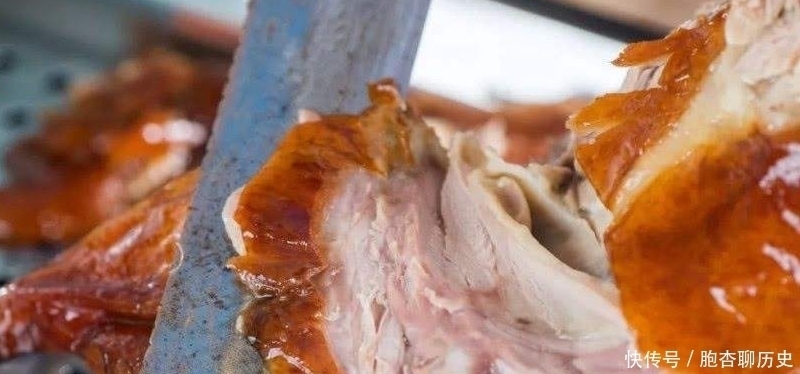 回答|吃烤鸭,服务员问鸭架是油炸还是做汤回答4个字,才是会吃的行家