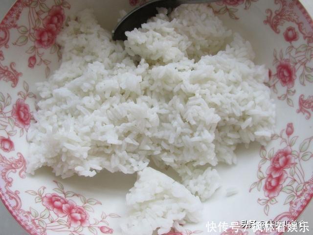  早餐|早餐这样做好吃到舔盘，方法特简单外酥里嫩真好吃，孩子再不挑食