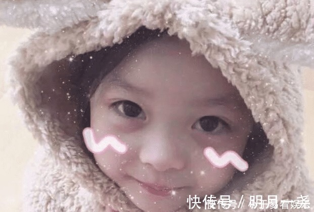 发育|婴儿常喝母乳发育好,大便次数就多,即使水分多些也不必担心