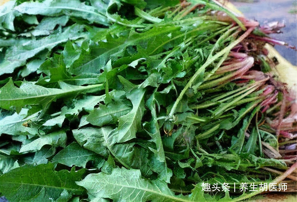 番茄|女性想要皮肤好,多食用3种食物,滋补身体,排毒养颜,调理气血