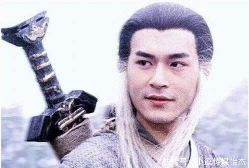 里学到|杨过遇见一小孩子,随意教了3招,他之后称霸武林,建立一个门派