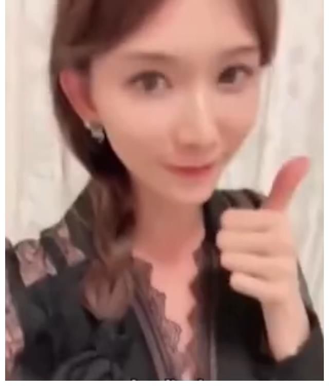 组图：林志玲为《熙娣想聊》打call，调侃自己想靠节目翻红