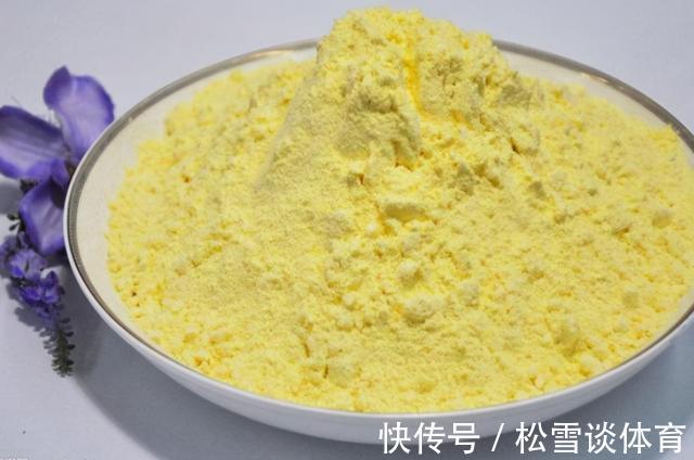 钓饵|千辛万苦找饵料，你却不知这特效饵，大鲫鱼一见就狂咬，特过瘾