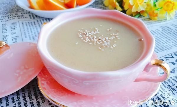 大枣|65岁奶奶坚持二十年,每天都喝的东西,眼睛不花,腿脚也有劲