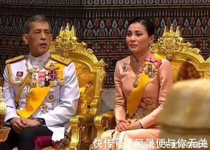 王室#42岁苏提达苦尽甘来,终于跟泰王并肩而坐,隐忍多年才母仪天下
