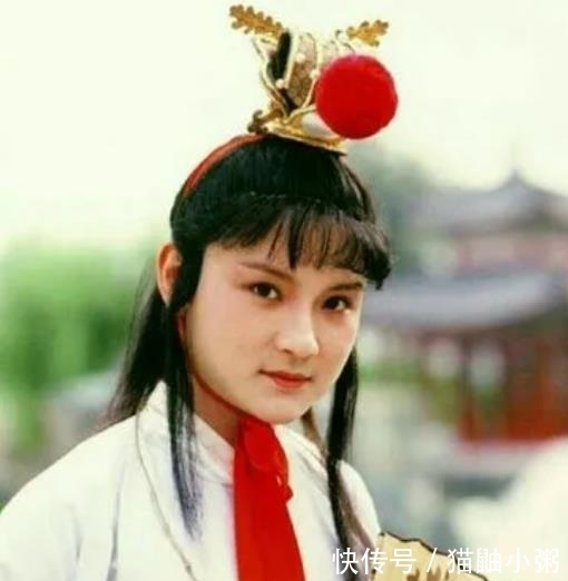 賈環@賈寶玉有大名嗎?你把“賈璉、賈珠、賈環”合起來念,缺啥就是啥