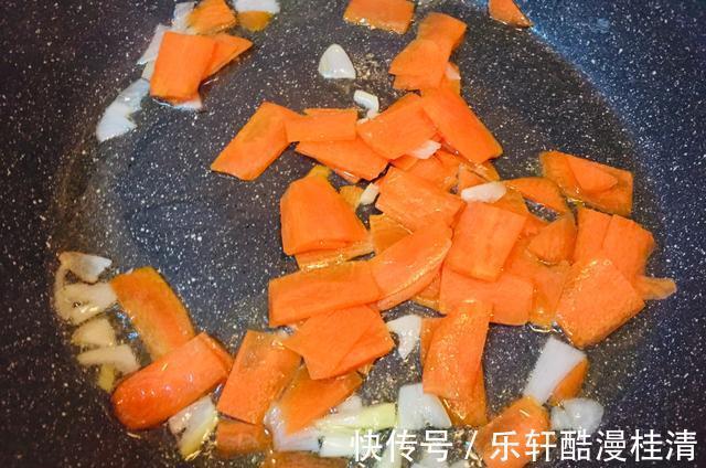 提高免疫力|教你一道青椒炒蘑菇，不但营养美味，香辣爽口，还能提高免疫力