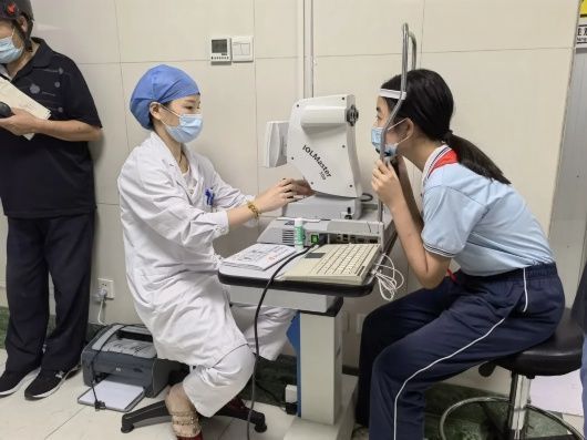 小贴士|开学一个月,眼科门诊“小患者”扎堆!医生给出预防近视小贴士