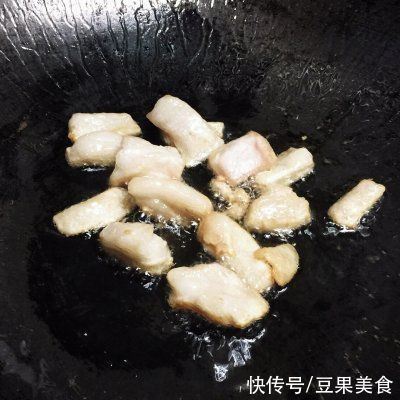 红线椒|#巨下饭的家常菜#干饭神菜「肉炒肉」香辣美味连吃三碗