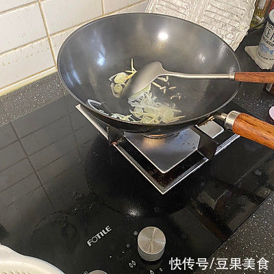 菜花炒肉沫这么好吃，大饭店的经常这么做，