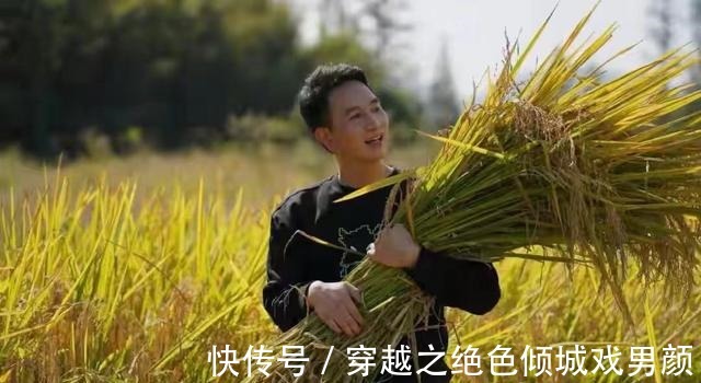 陽(yáng)陽(yáng)|林生斌的全家福,早已說(shuō)明朱小貞的不幸福,卻沒(méi)人看出端倪