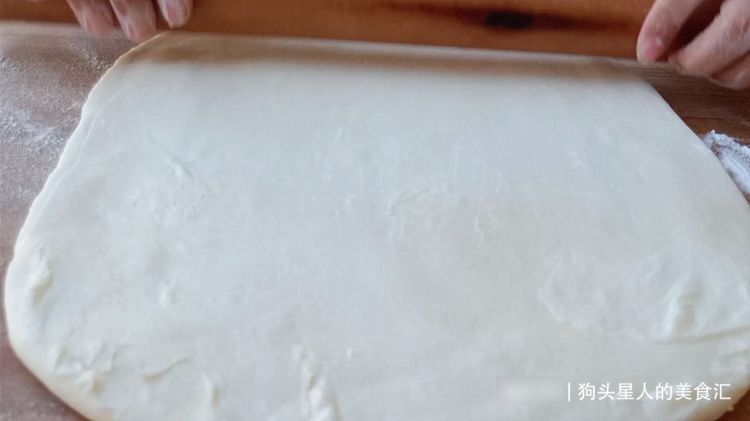 红豆酥饼的懒人做法，外面20块钱一斤，在家做成本不到5元，真香