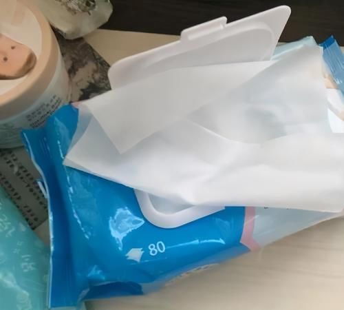 小童|别再用湿巾给宝宝擦屁股了，家长是省事了，但宝宝却被害苦了！