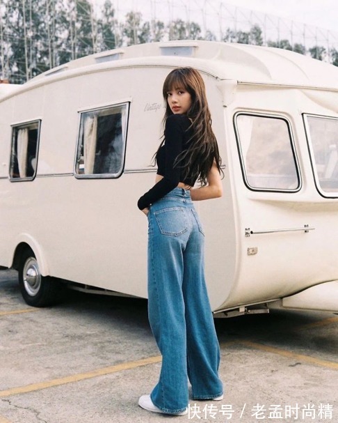 紧身牛仔裤 怎么把“牛仔裤”穿好看?裤型和搭配都要下功夫