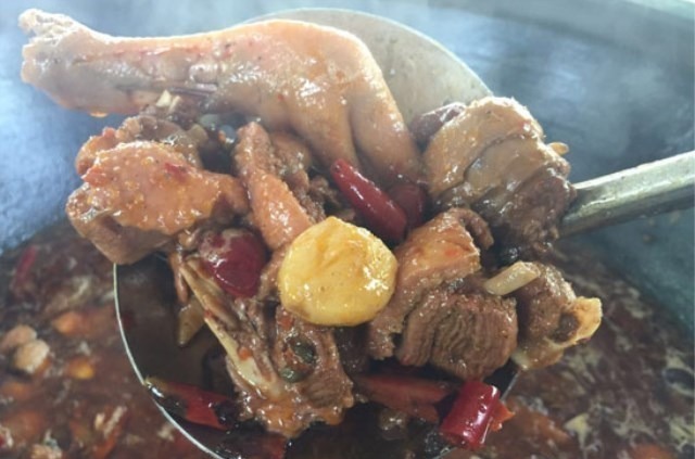 小姑子请客,5人吃饭点2道菜,开始觉得很小气,上菜后哑口无言