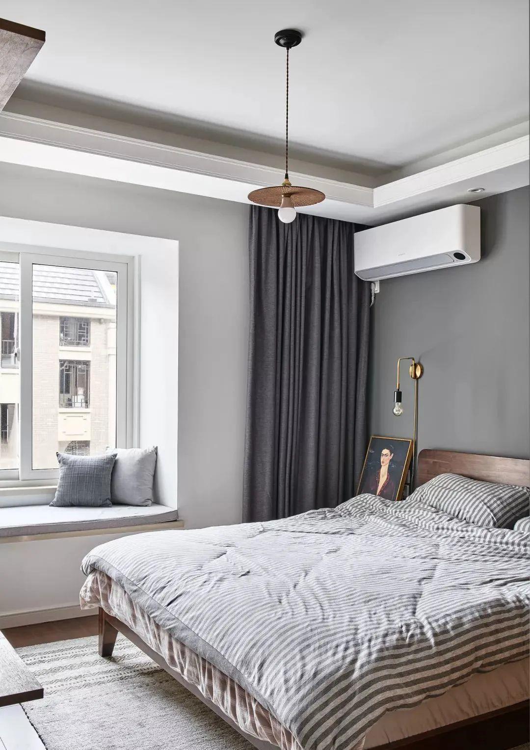 搭配|87㎡现代简约家居,一整面沙发墙做书柜,真心漂亮又实用!