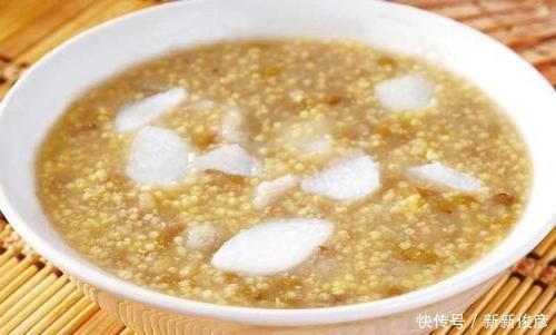 代参汤|小米粥怎么熬才不会破坏营养？这样熬小米粥，好喝更养胃！