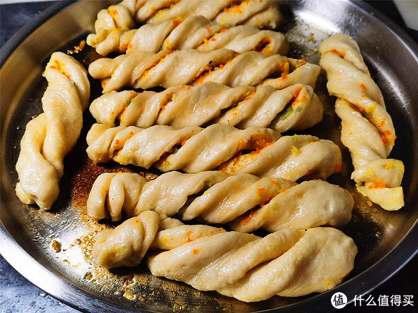 层次|花卷煎一煎比蒸的好吃,外焦里嫩层次多,吃着过瘾