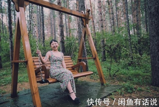 穿搭|辣目洋子胖得很自信，124斤仍钟爱穿吊带裙，实力诠释“微胖美”