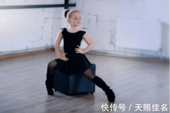 天赐佳名卜广鉴|2021年夏季出生的女孩起名：带锦字前途光明，锦上添花的女孩名字