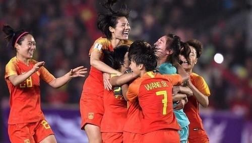 主教练|如果砍掉中国男足只保留女足，你支持吗？