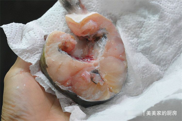 淡水鱼中的“极品”，没有一根小刺，价格不贵，多给孩子吃！