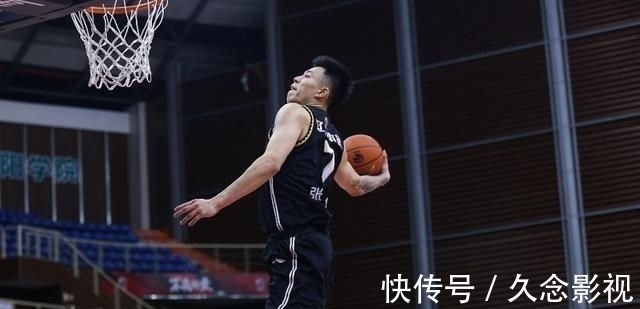 锋线|杜锋激活辽宁3将！1人保住男篮下限，锋线爆发成惊喜，杨鸣乐了？