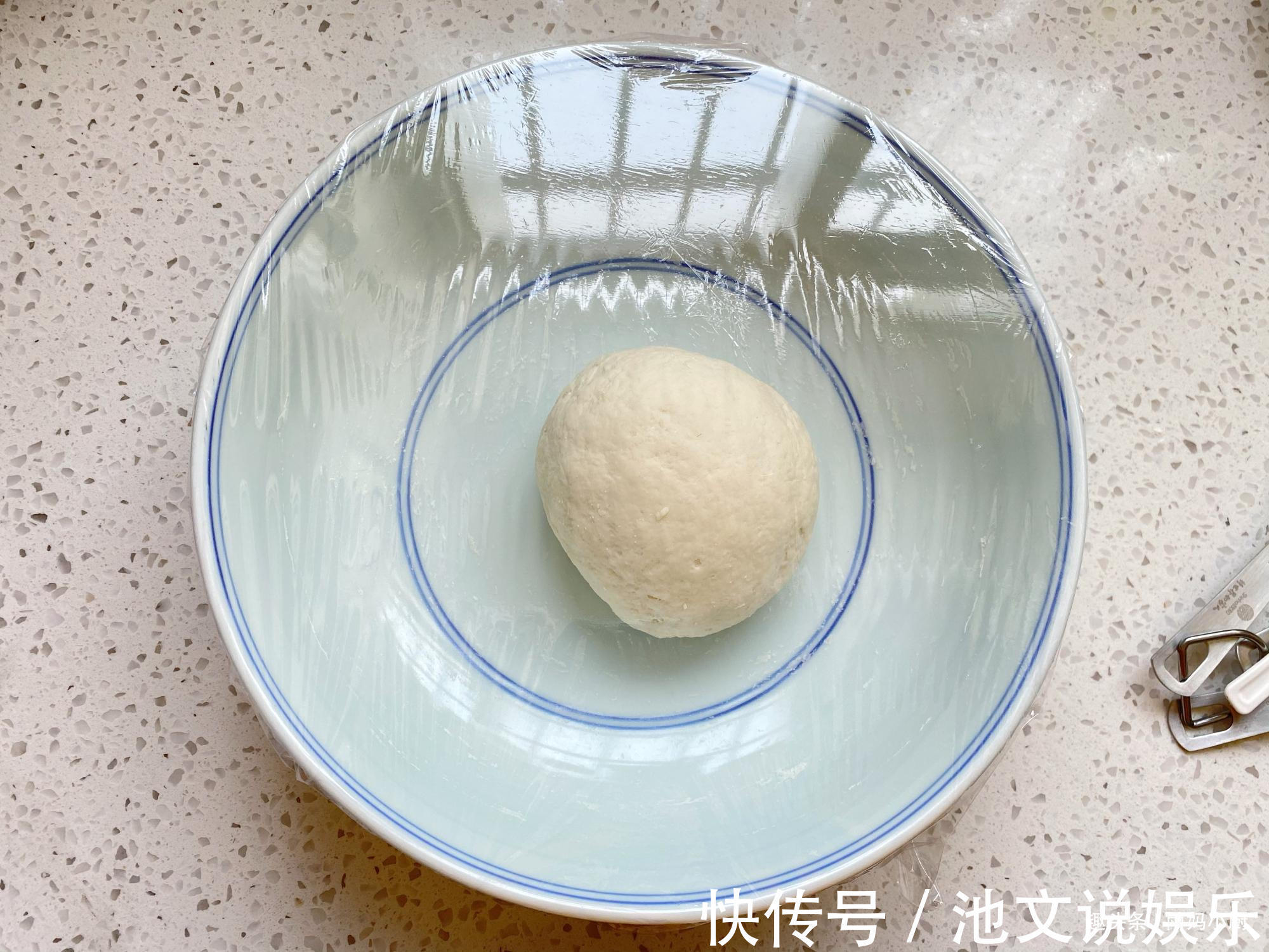 想吃|想吃酱香饼别再买了，一口锅在家自己做，外酥里嫩，酱香浓郁