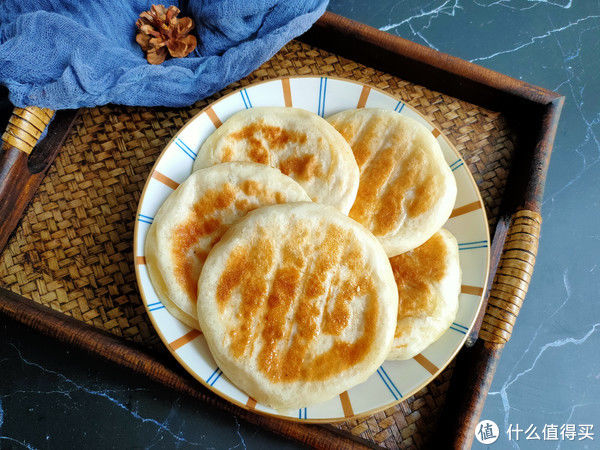 做油酥饼，用发面还是死面？都不对，教你正确做法、外酥里软