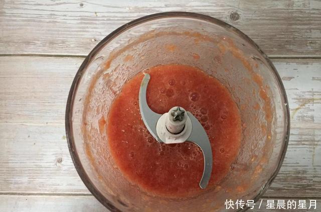 番茄|天冷自己在家吃火锅,做法简单、有荤有素吃到撑,成本不过30元