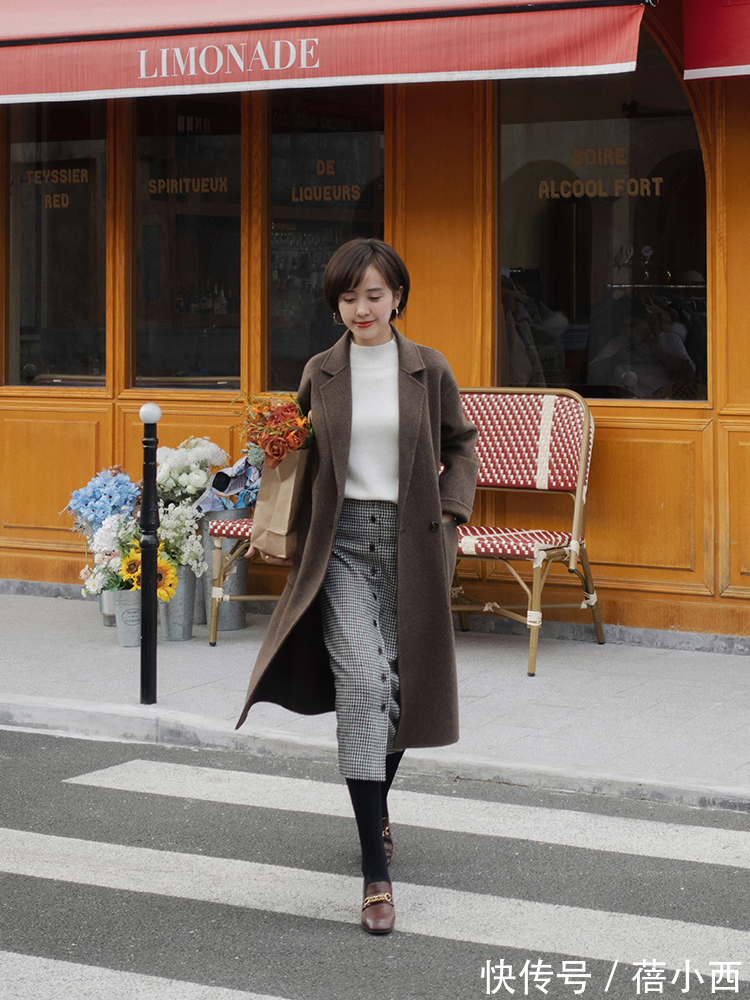 短靴|为什么你穿大衣显老气?原因可能有3,见过世面的女人都懂