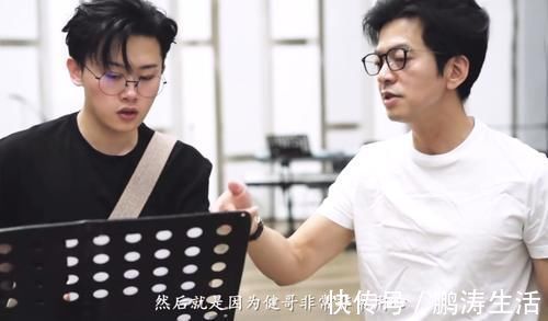 好聲音34分鐘紀(jì)錄片感動滿滿,李健叮囑學(xué)員培養(yǎng)音樂審美,有人從頭哭到尾