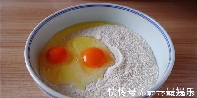 自从面食学会这样做,再也不蒸馒头了,全程手不碰面,简单又好吃