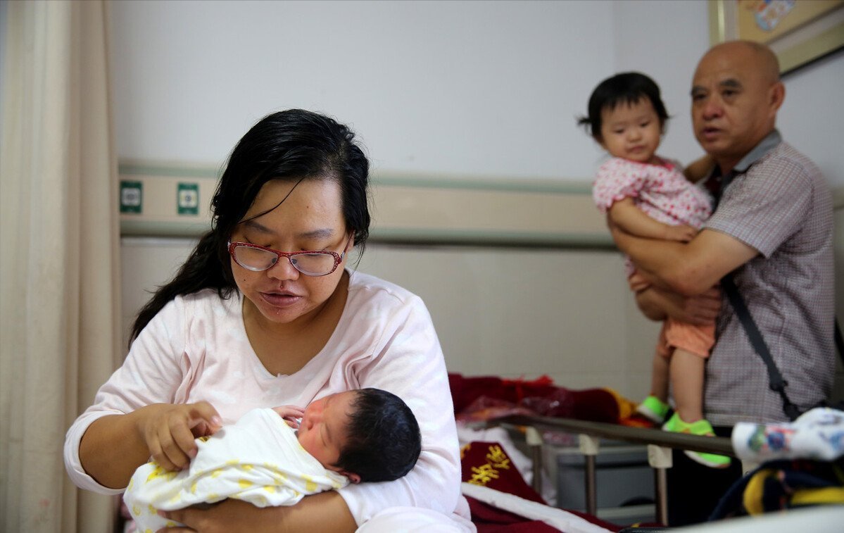 二宝|坚决不生二胎的妈妈最后为何反悔了,宝妈自述:现实太无奈