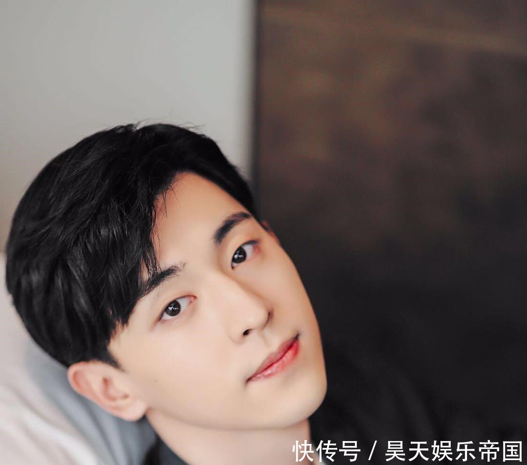 邓大胆 邓伦“邓大胆”录制《密逃》期间大喊救命,称嗓子哑了
