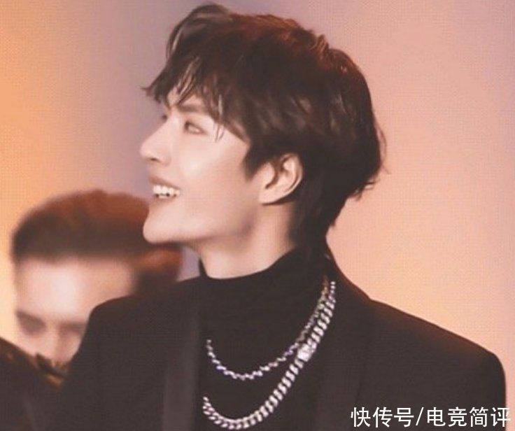 王一博12秒靜止挑戰,為證明不是剪輯狂加字幕,看完評論卻笑瘋了