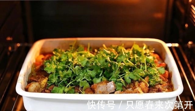 天冷了,6道热腾腾的佳肴端上桌,热乎美味,暖暖和和度过深秋