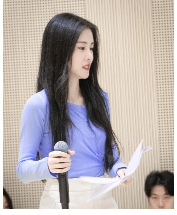 韩国男团|张碧晨综艺上热搜,做音乐老师,和华晨宇之事后她的资源越来越好