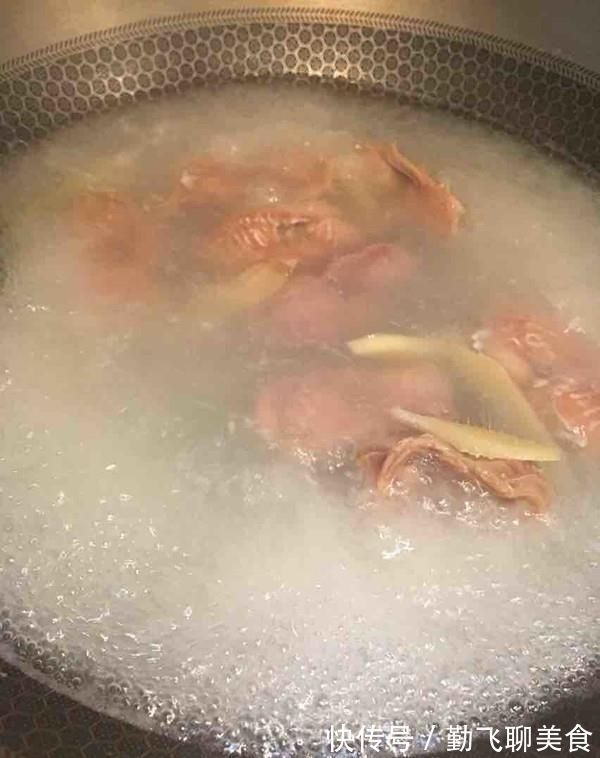 肫皮|青椒与它绝配,被称“天然泻药”,口臭消失,可能大肚子也瘪了