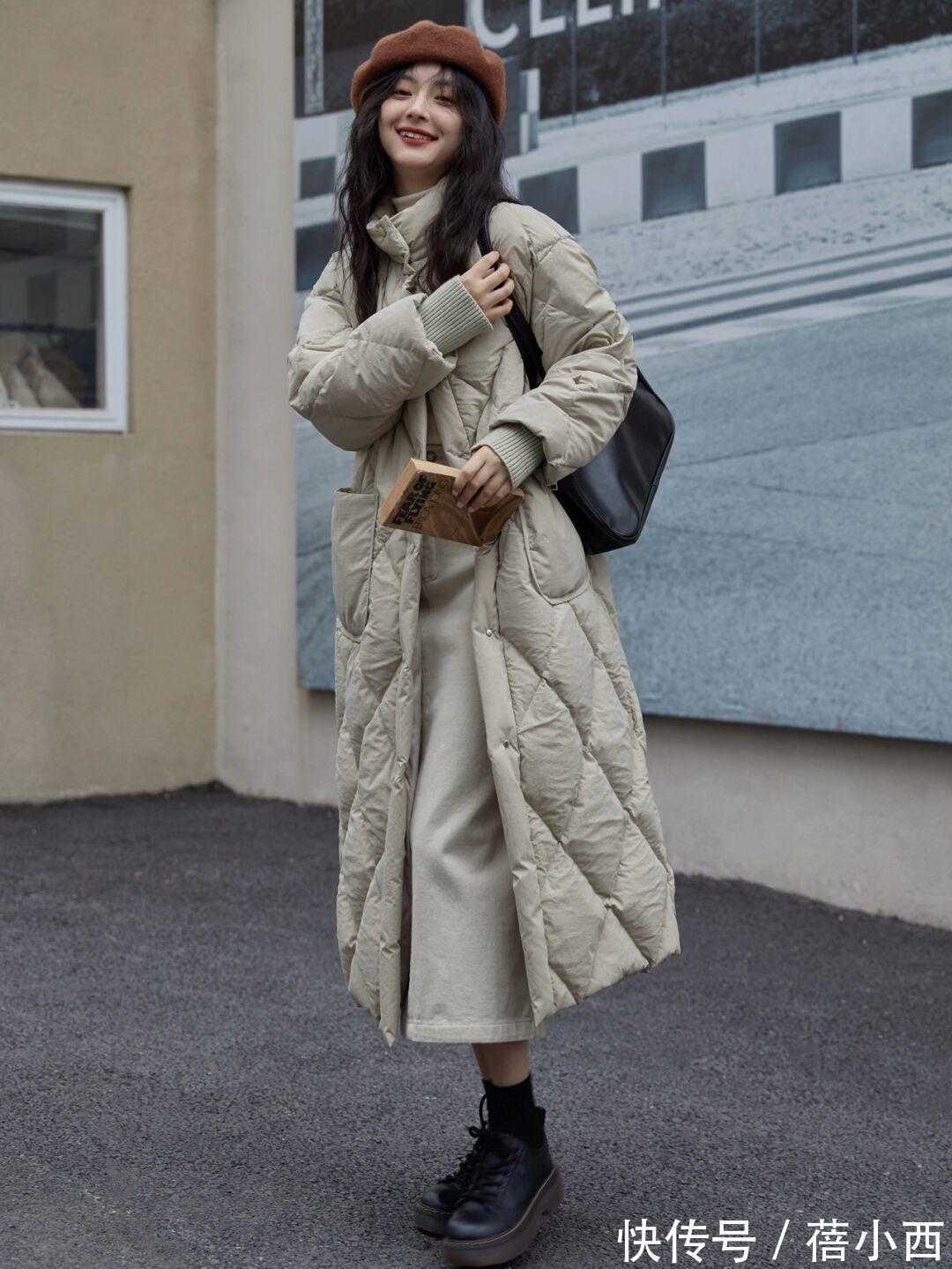 博主|时髦精今冬穿的外套不再是棉服,而是羽绒服,保暖、高级又有气质