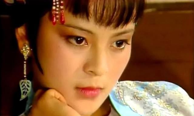 不争之实|凤冠霞帔的探春站在远嫁的船头,挥手挥手,她在向谁挥手